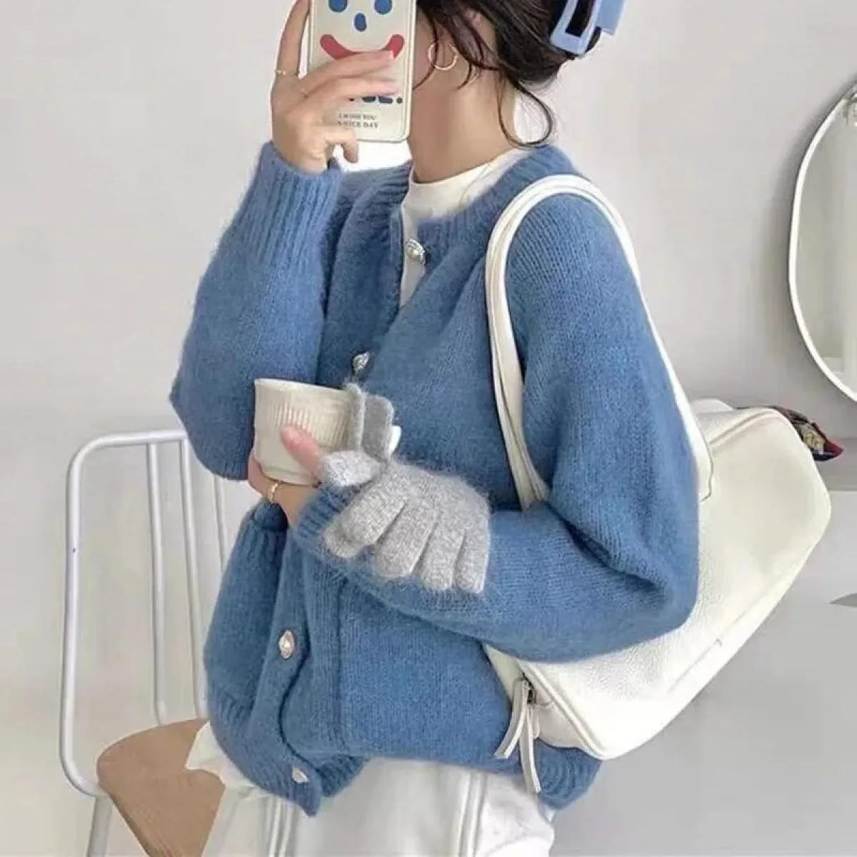 2023 autunno e inverno nuovo cardigan lavorato a maglia con bottoni in perla tinta unita cappotto maglione girocollo femminile a