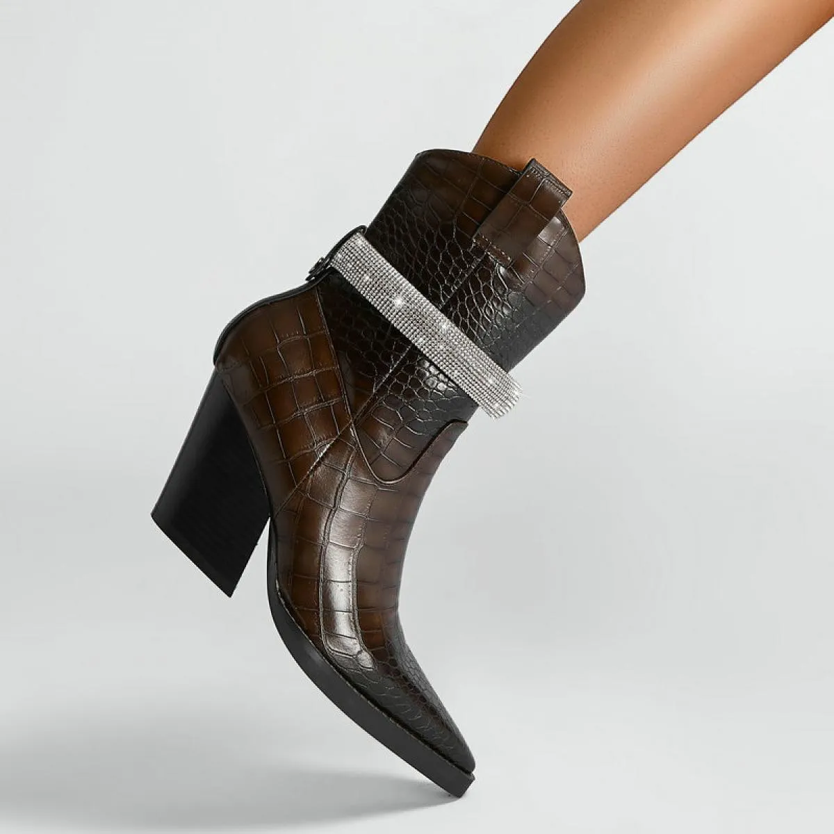 2024 nuove donne stivali da cowboy alla caviglia tacco alto autunno inverno scarpe occidentali punta a punta stivaletti casual d