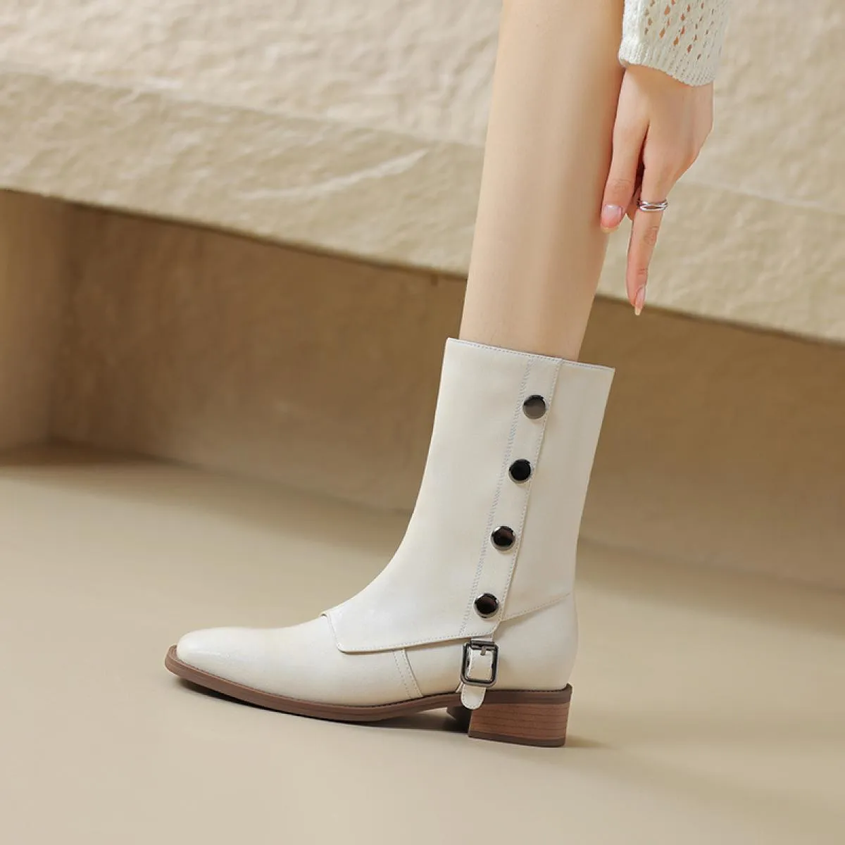 2024 Stivali a metà polpaccio da donna Tacchi medi Stivaletti occidentali in vera pelle Casual Office Lady Autunno Inverno Scarp