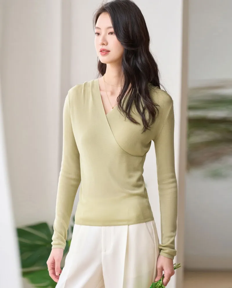 23 Nuovo maglione traspirante Tencel delicato sulla pelle, fresco ed elastico con scollo a V incrociato e modellante per la prot