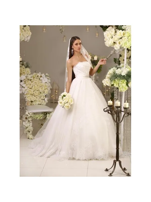 Abito da Sposa Online Principesco con corpetto in pizzo e gonna vaporosa