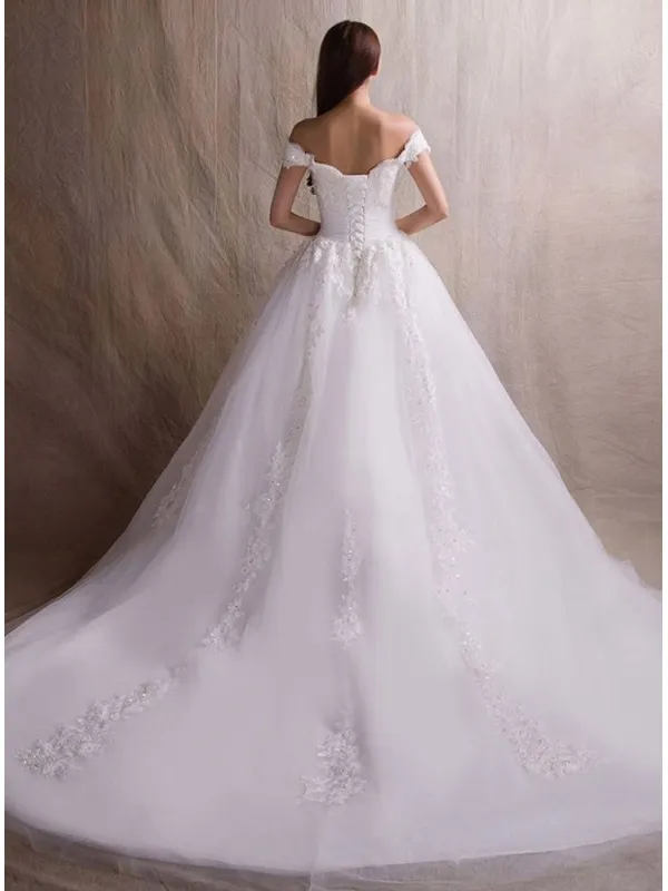 Abito da Sposa scollo a cuore con corpetto di pizzo e gonna ampia