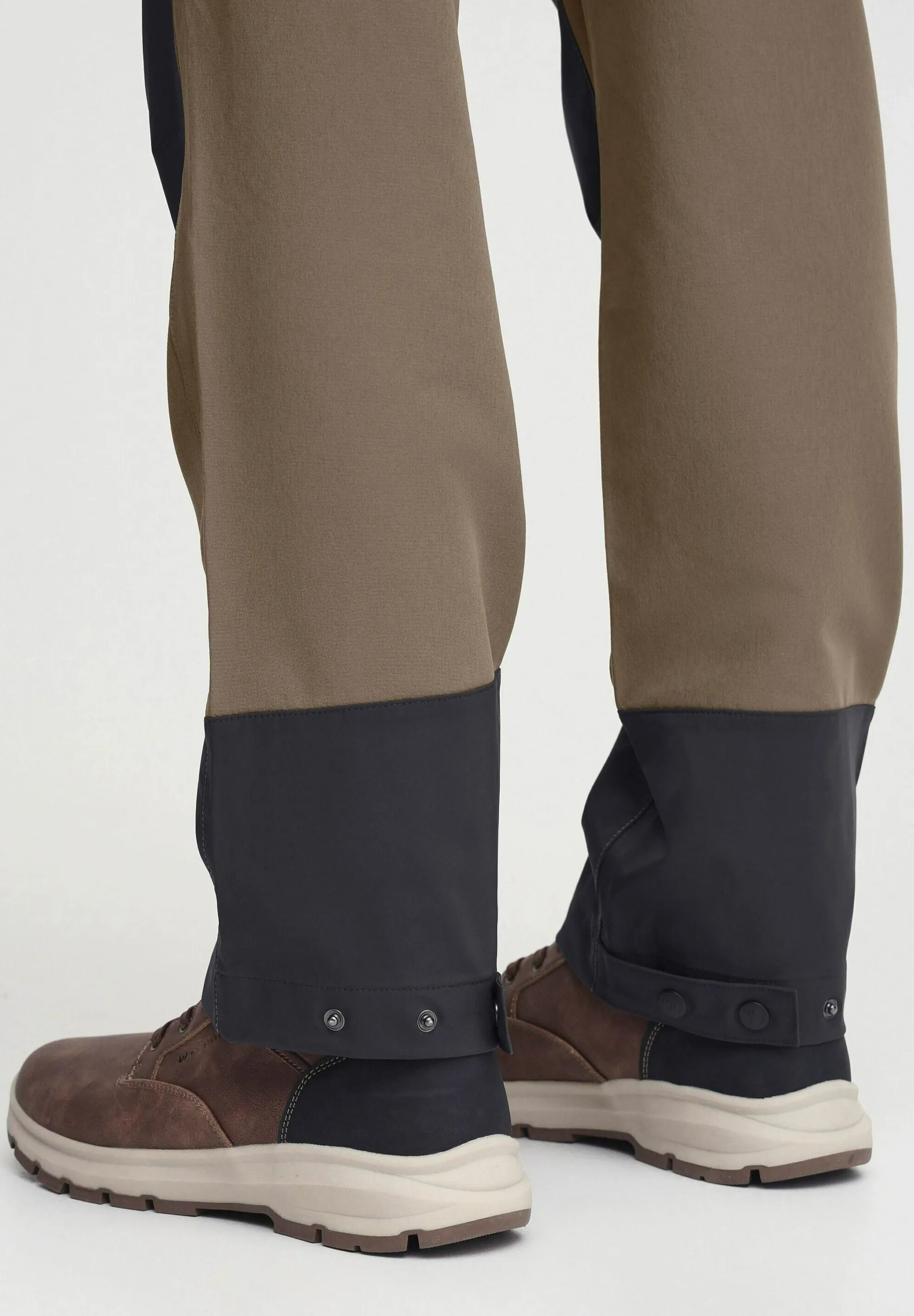 AVAN - Pantaloni