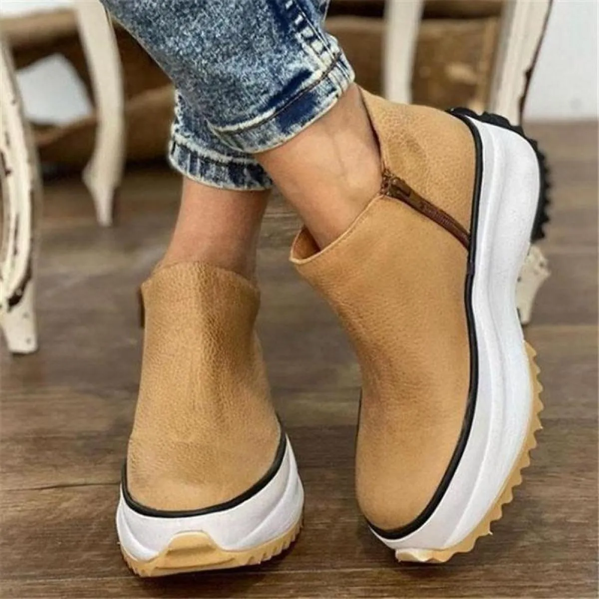 Europa Inverno Plus Size 43 Zeppe Stivali da donna Comodi stivaletti Scarpe Punta tonda Stringate e zip Addensare New Botas