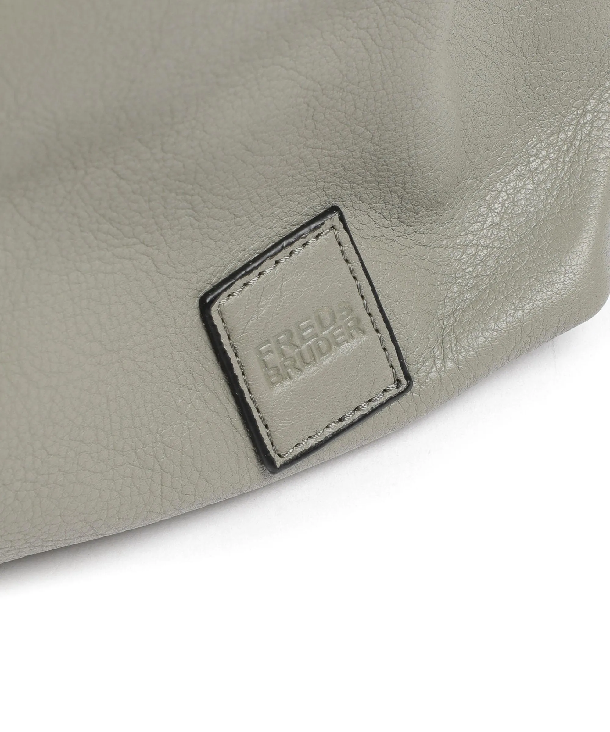  FredsBruder FB Borsa hobo pelle granulata grigio-verde  