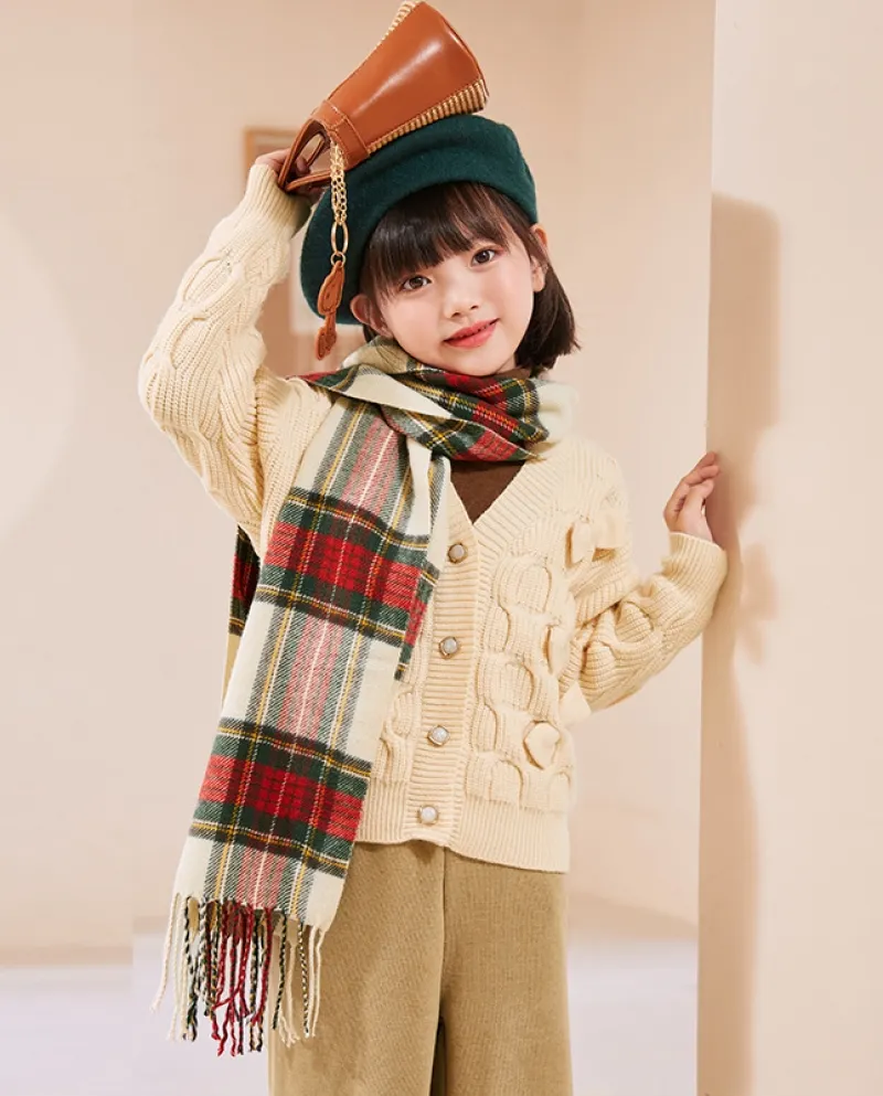 Giacca in maglione con scollo a V in maglia con fiocco in cardigan intrecciato spesso fatto a mano da bambina