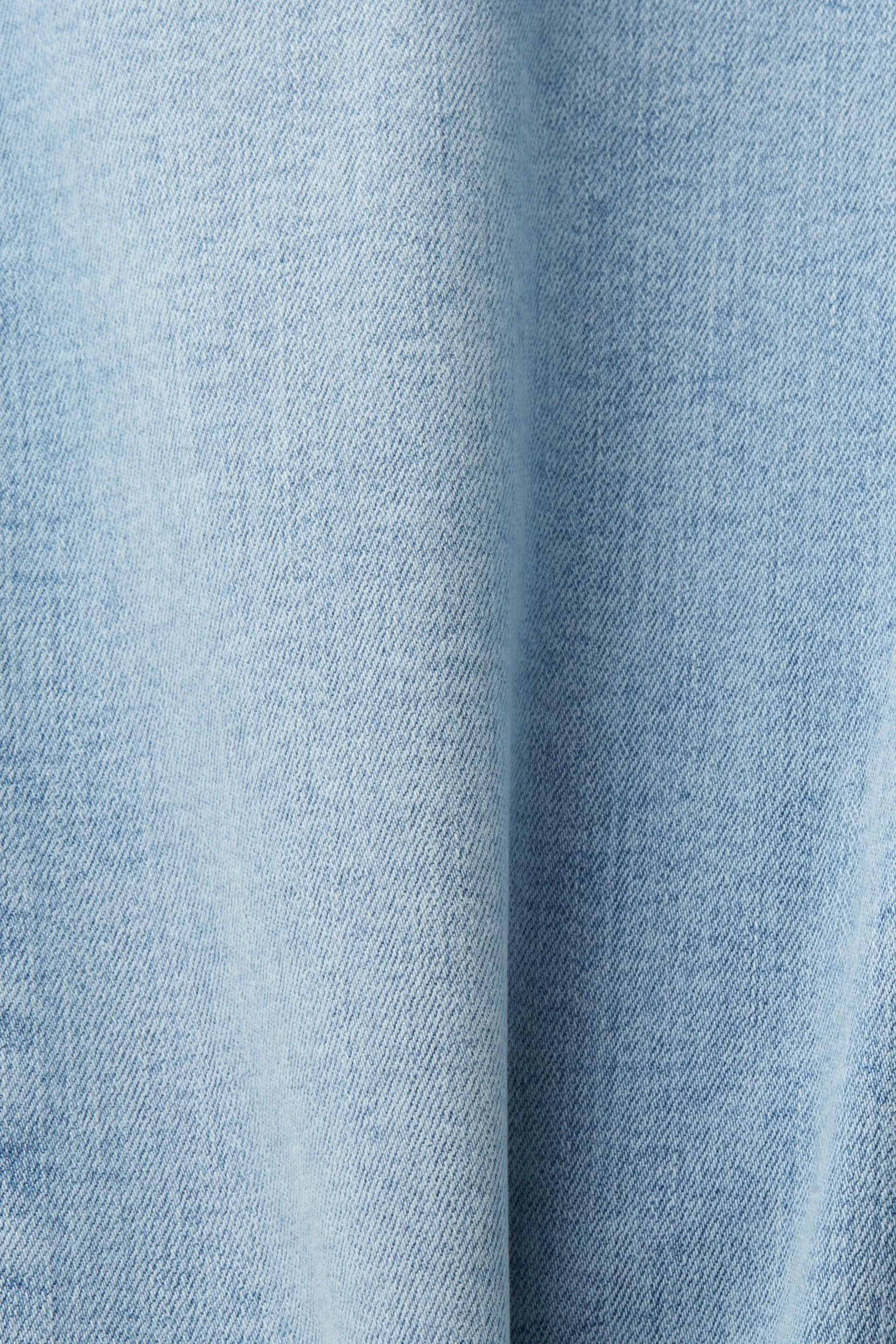 Jeans Slim Fit a vita media