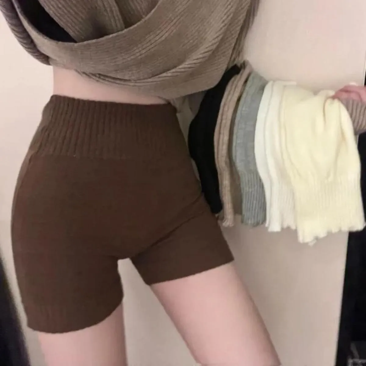 Leggings corti autunno inverno Pantaloncini in maglia di lana Autunno da donna maglione a vita alta spesso pantalone corto Panta