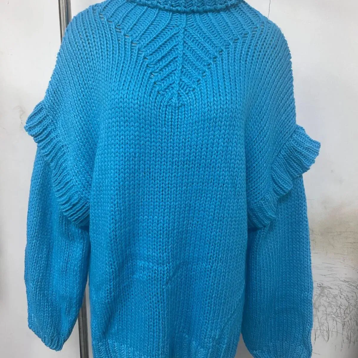 Maglione da donna a collo alto lavorato a maglia tinta unita invernale caldo manica a lanterna pullover oversize maglieria moda