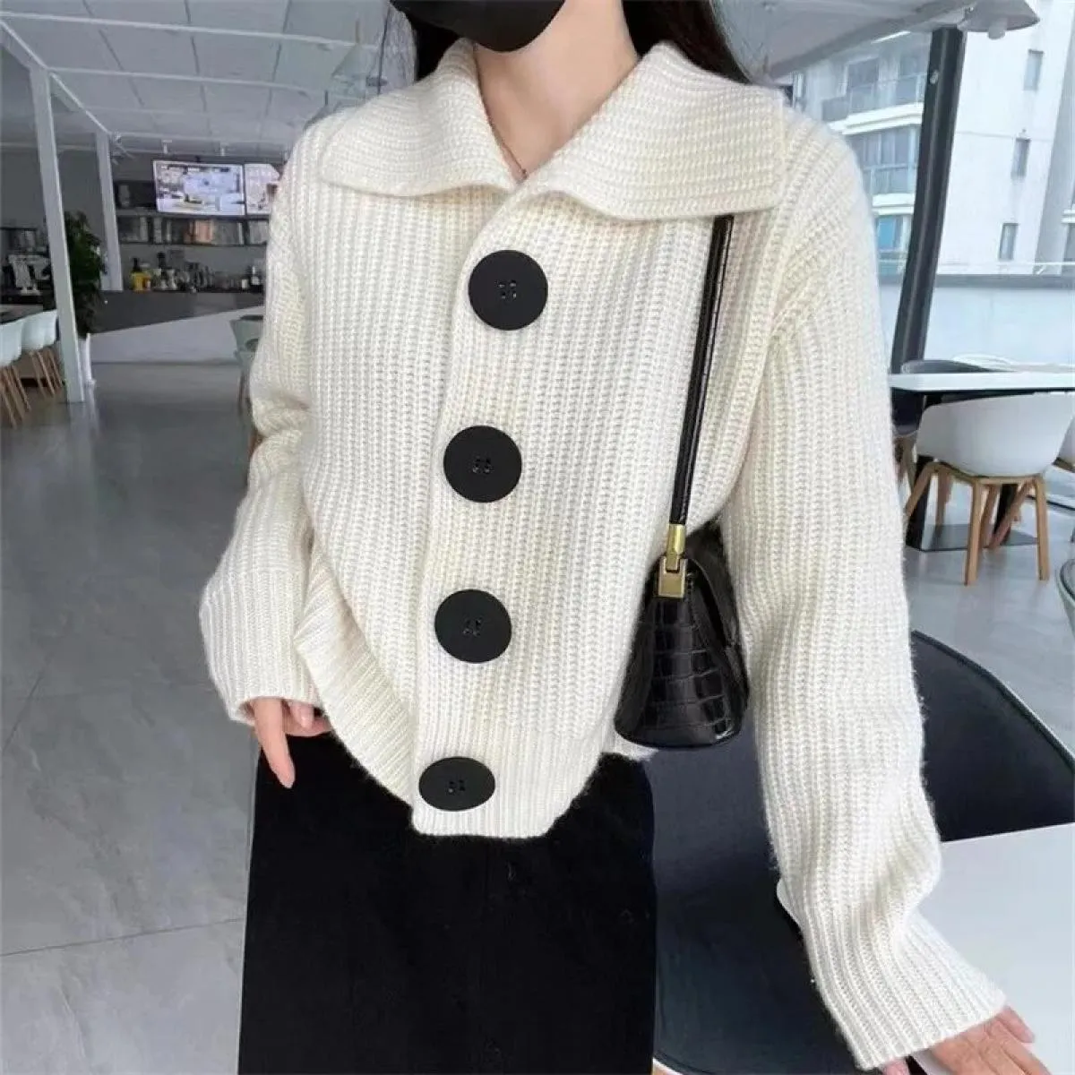 Maglioni da donna nuovo collo a V manica lunga sciolto di moda casual maglione cardigan lavorato a maglia con bottoni grandi