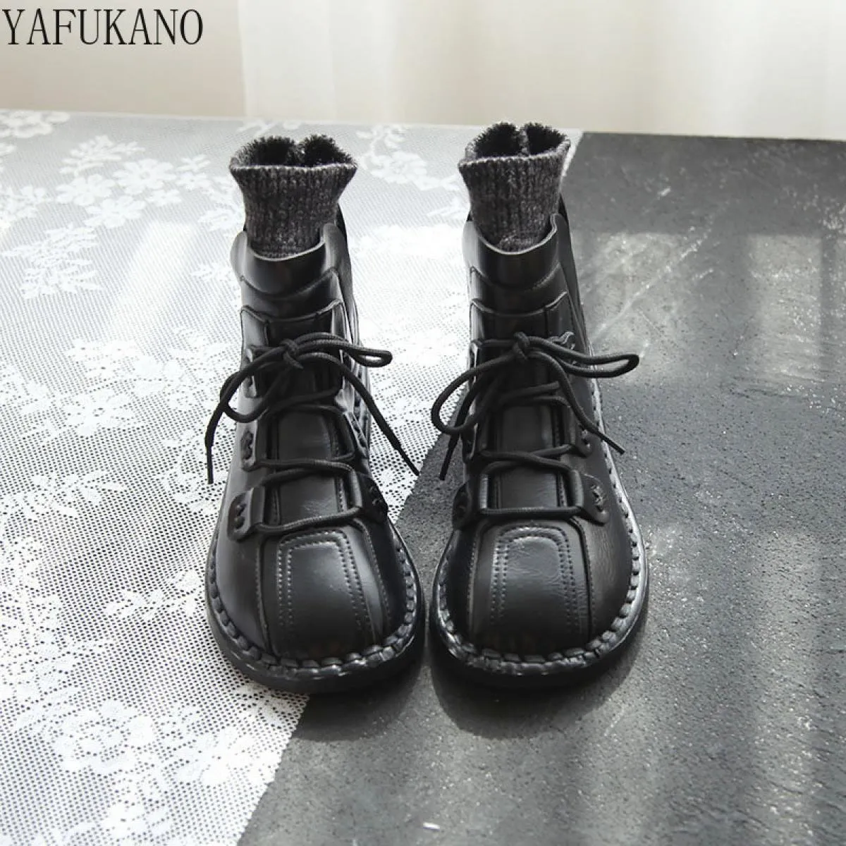 Mori Girl Stivaletti da donna con cuciture letterarie fatte a mano Scarpe retrò con testa grande Suola morbida Comfort Stivalett