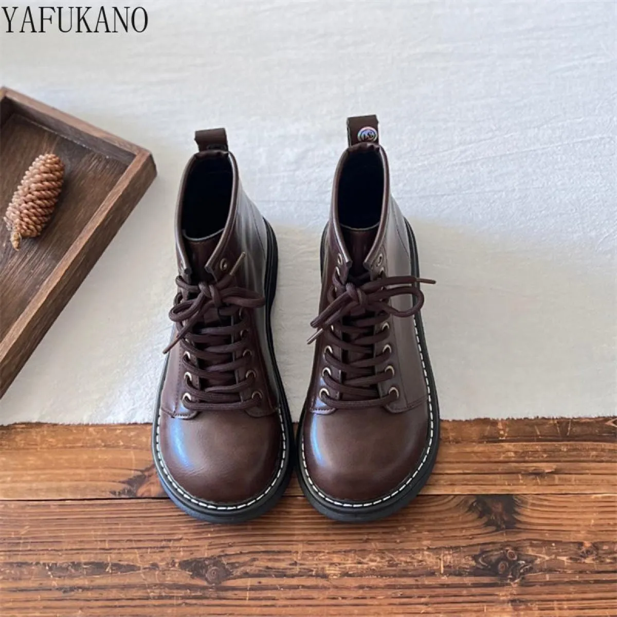 Mori Stivaletti casual retrò letterari fatti a mano con suola spessa Scarpe con testa grande Piattaforma Stivali da donna Pellic