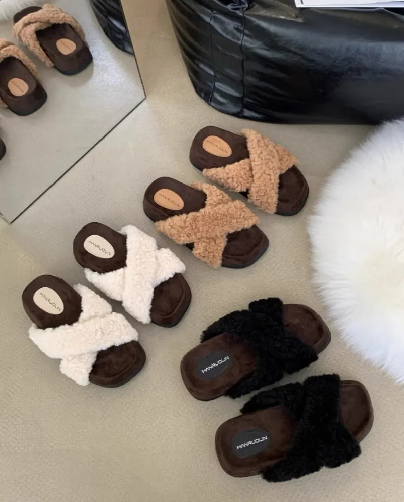 New Summer Open-toe  Style Furry Shoes Indoor Warm Slippers Fashionable Temperament Sandals
