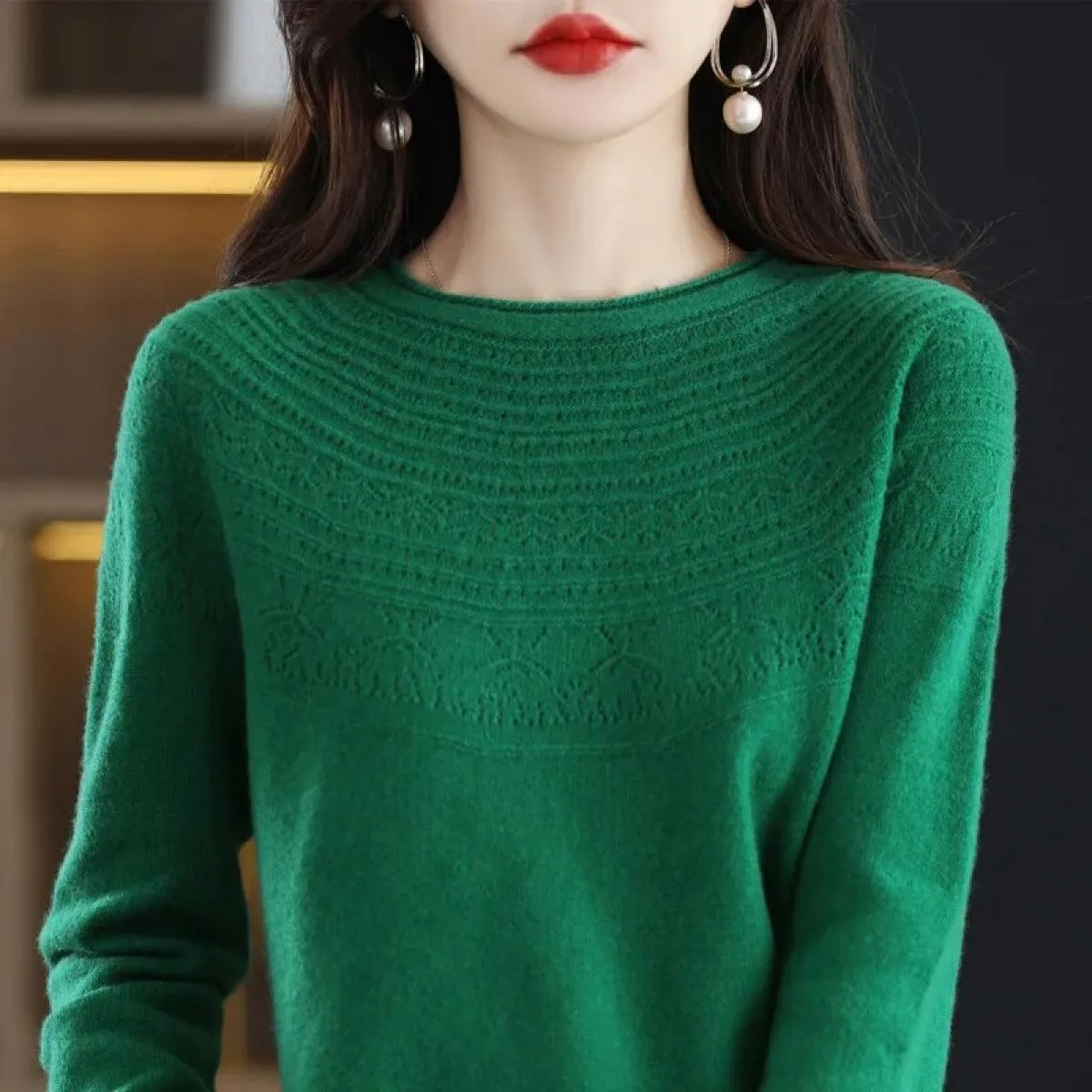 Nuovo stile trendy Una linea pronta da indossare Maglione in pura lana Pullover lavorato a maglia cava da donna Autunno Inverno
