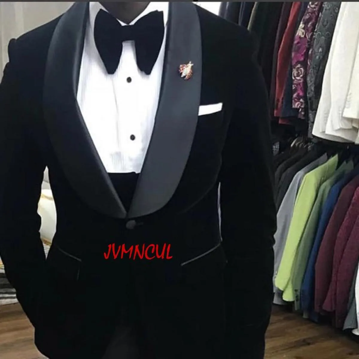 Nuovo Velluto Nero Costume Homme Abiti Da Uomo 3 Pz Scialle Risvolto Smoking Dello Sposo Matrimonio Terno Masculino Slim Fit Pro