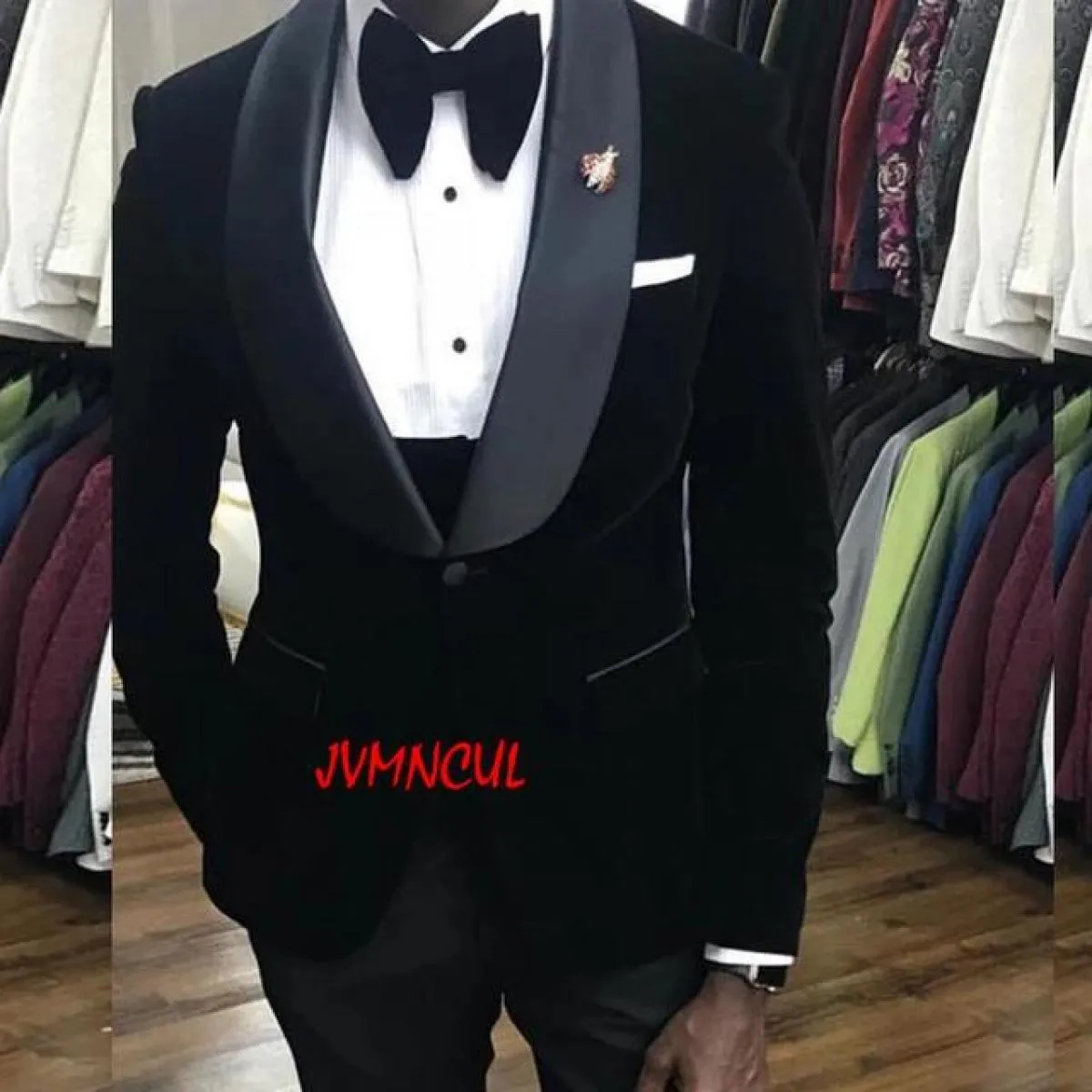 Nuovo Velluto Nero Costume Homme Abiti Da Uomo 3 Pz Scialle Risvolto Smoking Dello Sposo Matrimonio Terno Masculino Slim Fit Pro
