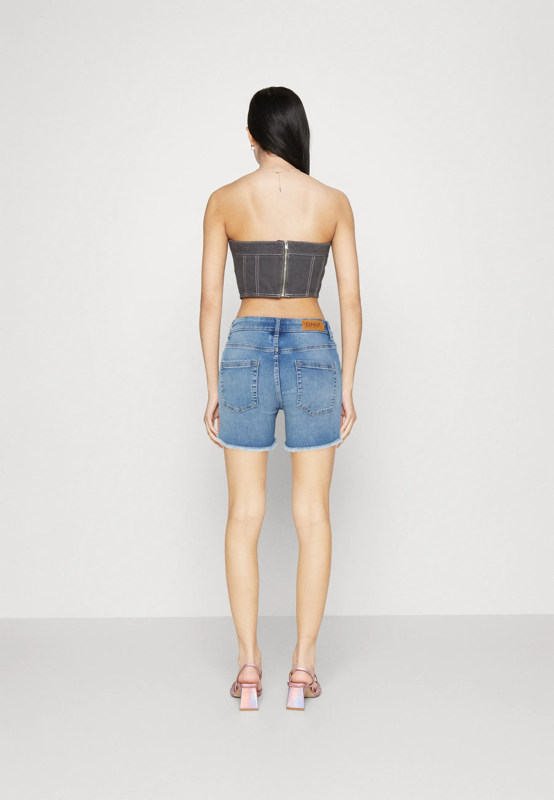 ONLBLUSH MID RAW - Shorts di jeans