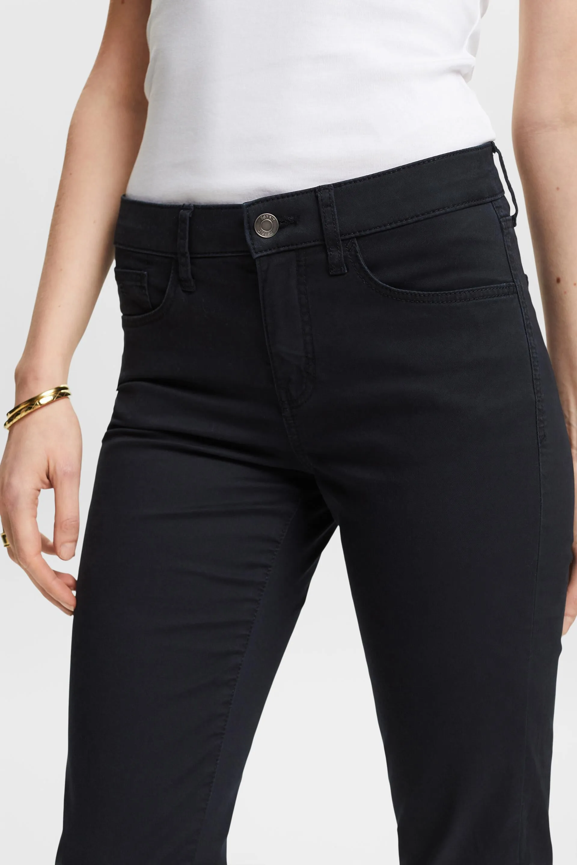 Pantaloni Capri