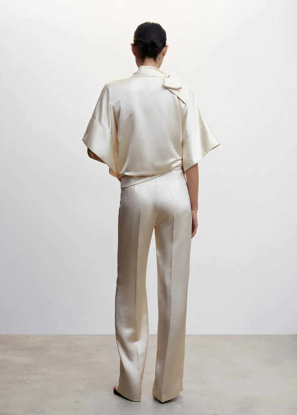 Pantaloni satinati