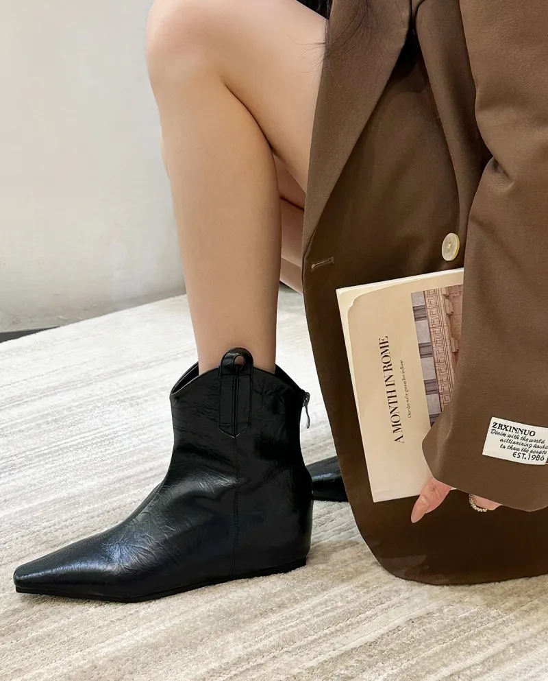 Retro Feel!  Pointed Toe Soft Leather Short Boots For Women, Autumn Inner Heightening Chelsea Martin Boots For Women