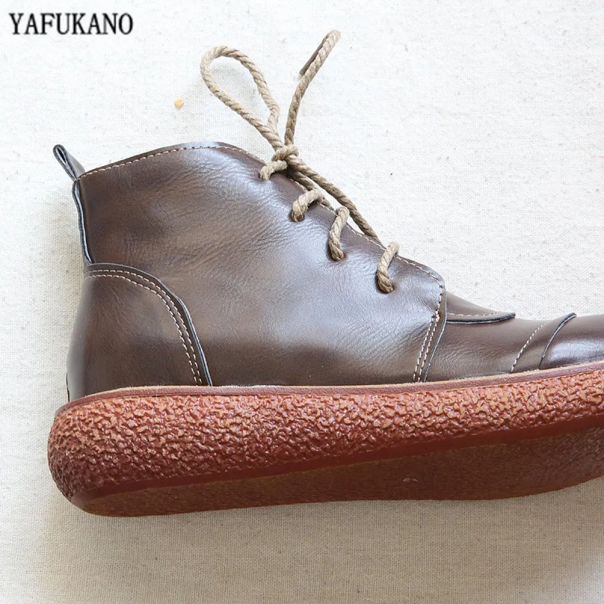 Scarpe da bambola a testa grande con punta tonda retrò letteraria stringate con suola spessa Stivaletti corti casual comodi fatt