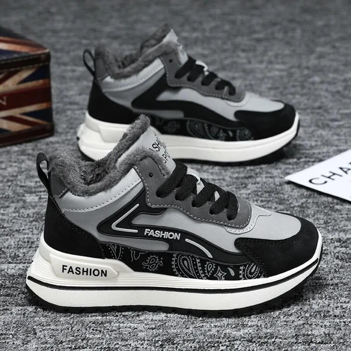 Scarpe per bambini Moda alla moda Antiscivolo Resistente all'usura Tutte le partite Plus Velluto Modello popolare Mantieni caldo