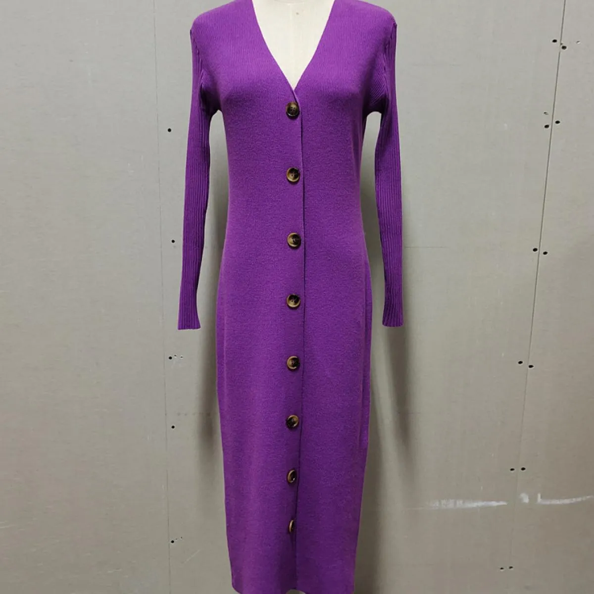 Spring Nuovo maglione lavorato a maglia Abito con scollo a V Manica lunga aderente Abito midi Cardigan Maglieria Abito cas