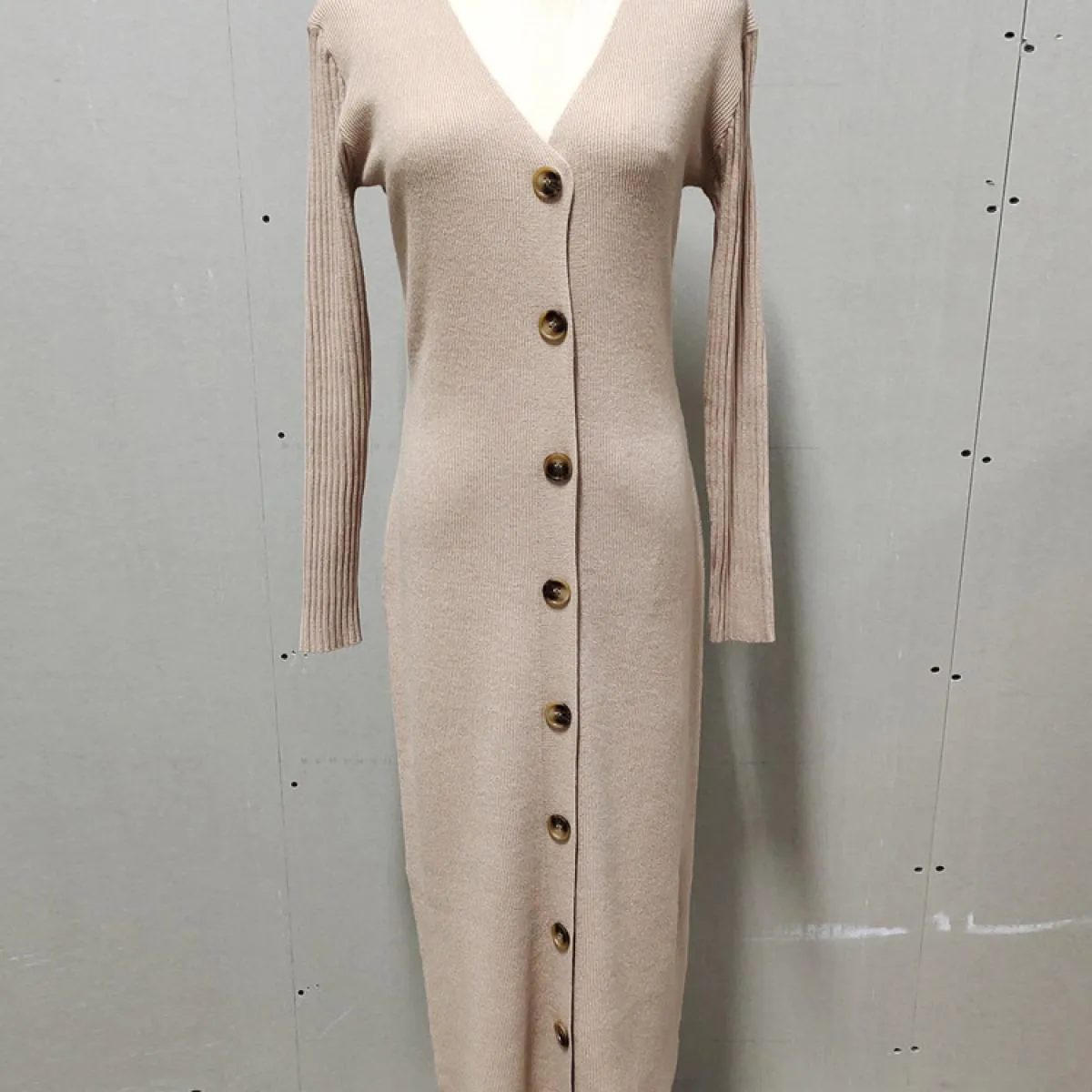 Spring Nuovo maglione lavorato a maglia Abito con scollo a V Manica lunga aderente Abito midi Cardigan Maglieria Abito cas