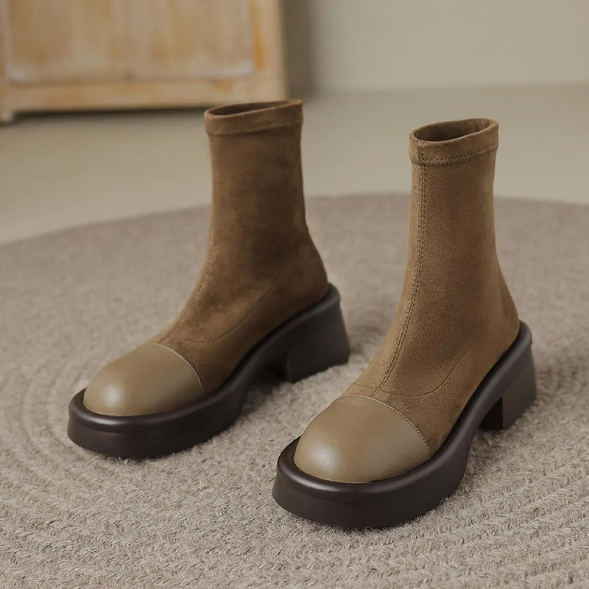 Stivaletti da donna Autunno Inverno Vera pelle Casual Piattaforma Tacchi alti spessi Slip On Scarpe Donna Stretch Taglia 34 42